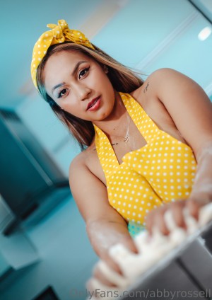 Abby Rossell Photo #44