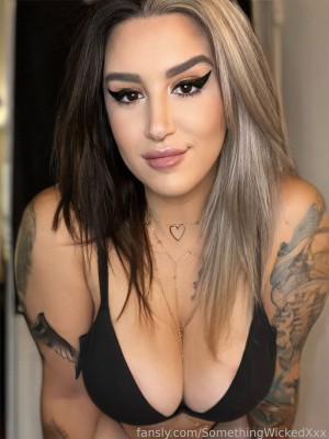 Somethingwickedxxx Photo #30