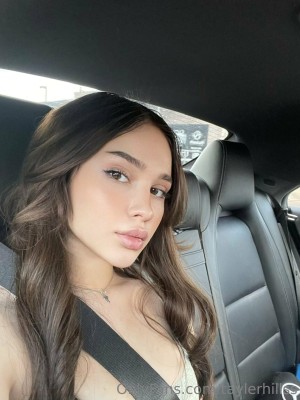 Tayler Hills Photo #768