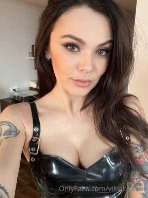 Vikki Blows Post #3