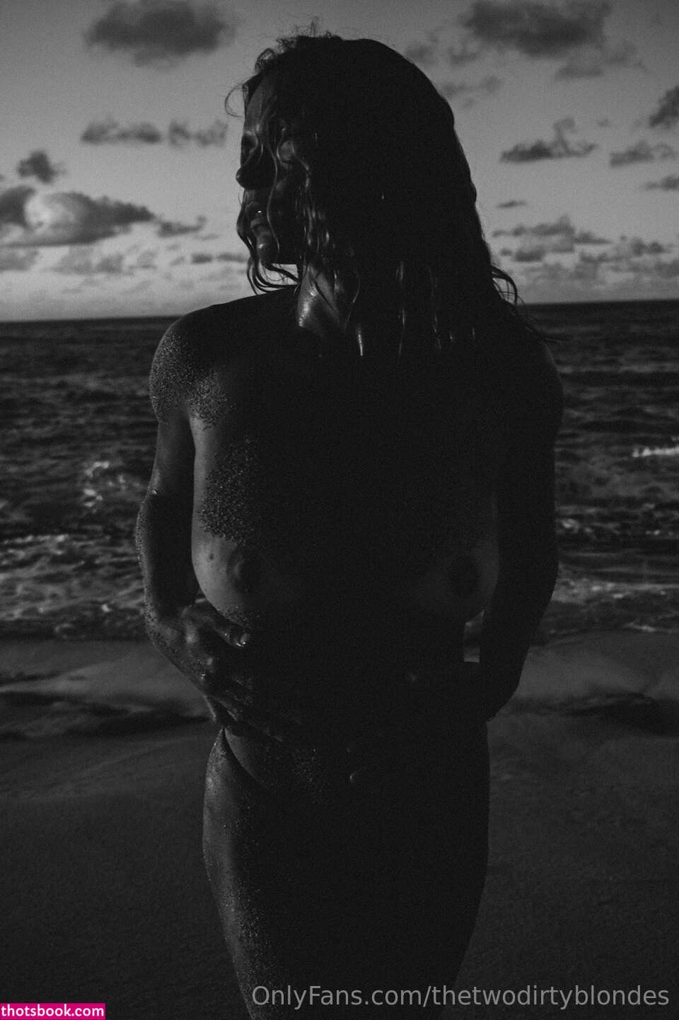 thetwodirtyblondes Photo #5