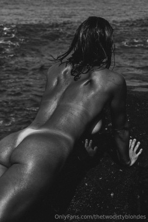 thetwodirtyblondes Photo #1