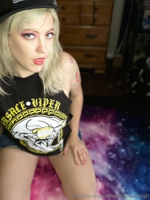 Allison Leigh Photo #25