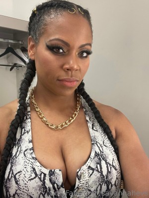 Savannah Evans Photo #7