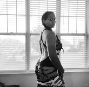 Savannah Evans Photo #27