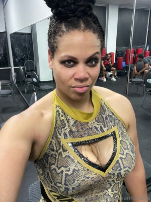 Savannah Evans Photo #45