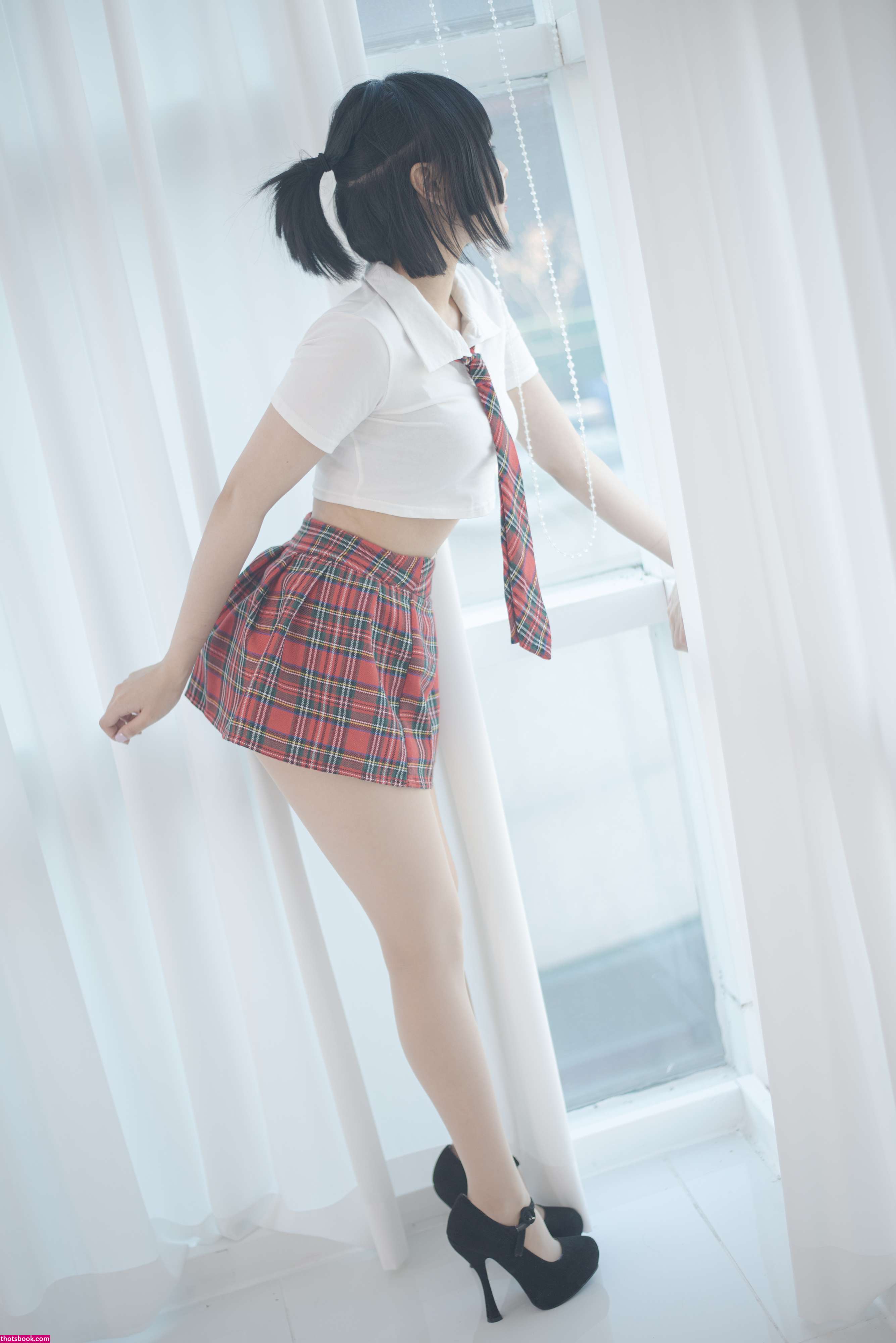 Studio Spring Photo #27