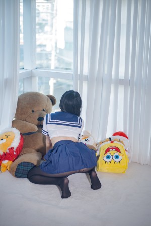 Studio Spring Photo #29