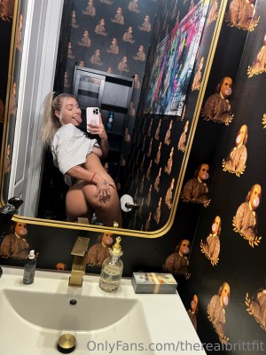 Therealbrittfit Photo #226