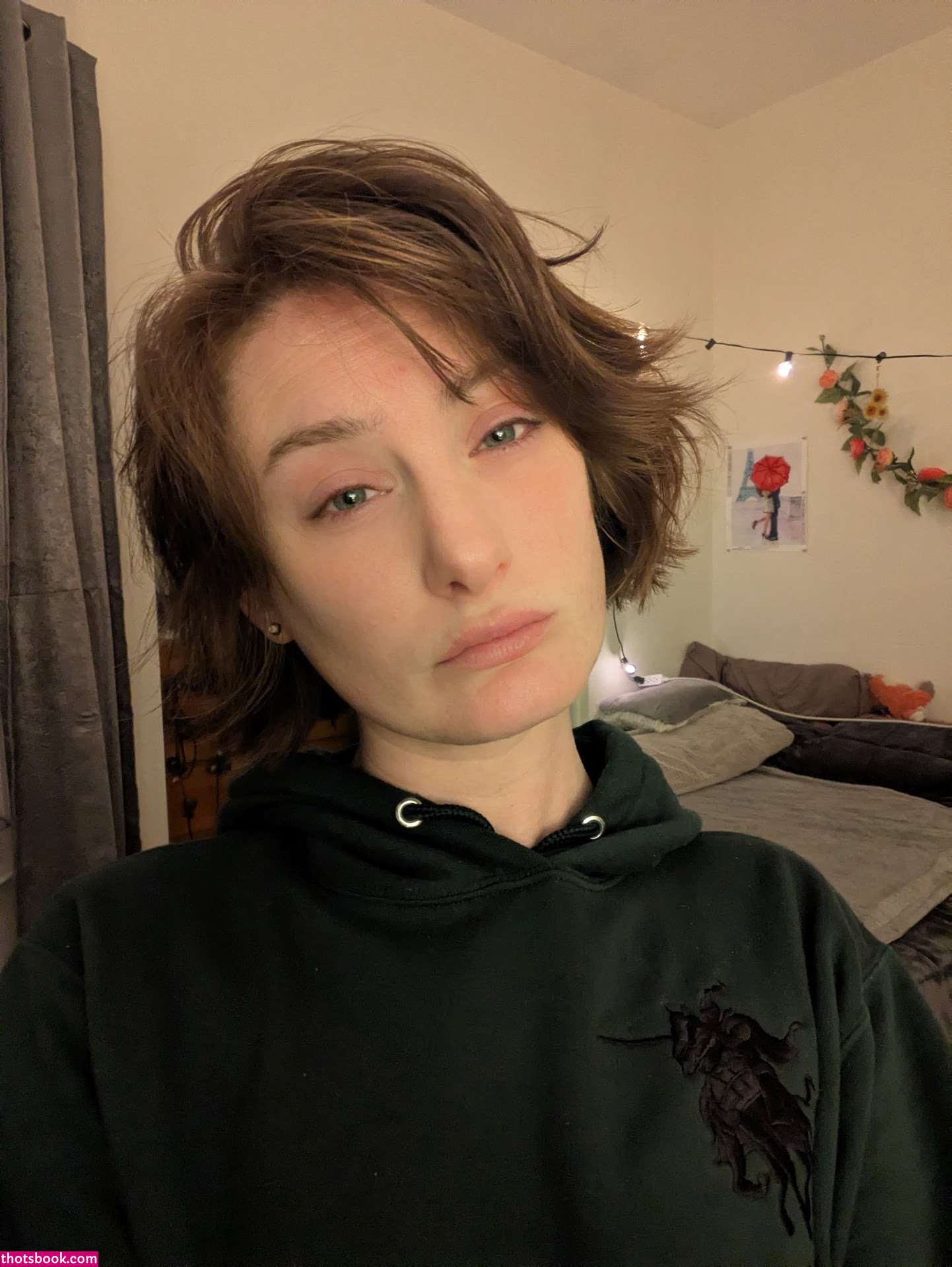 Redheadgivesyouwings Photo #4