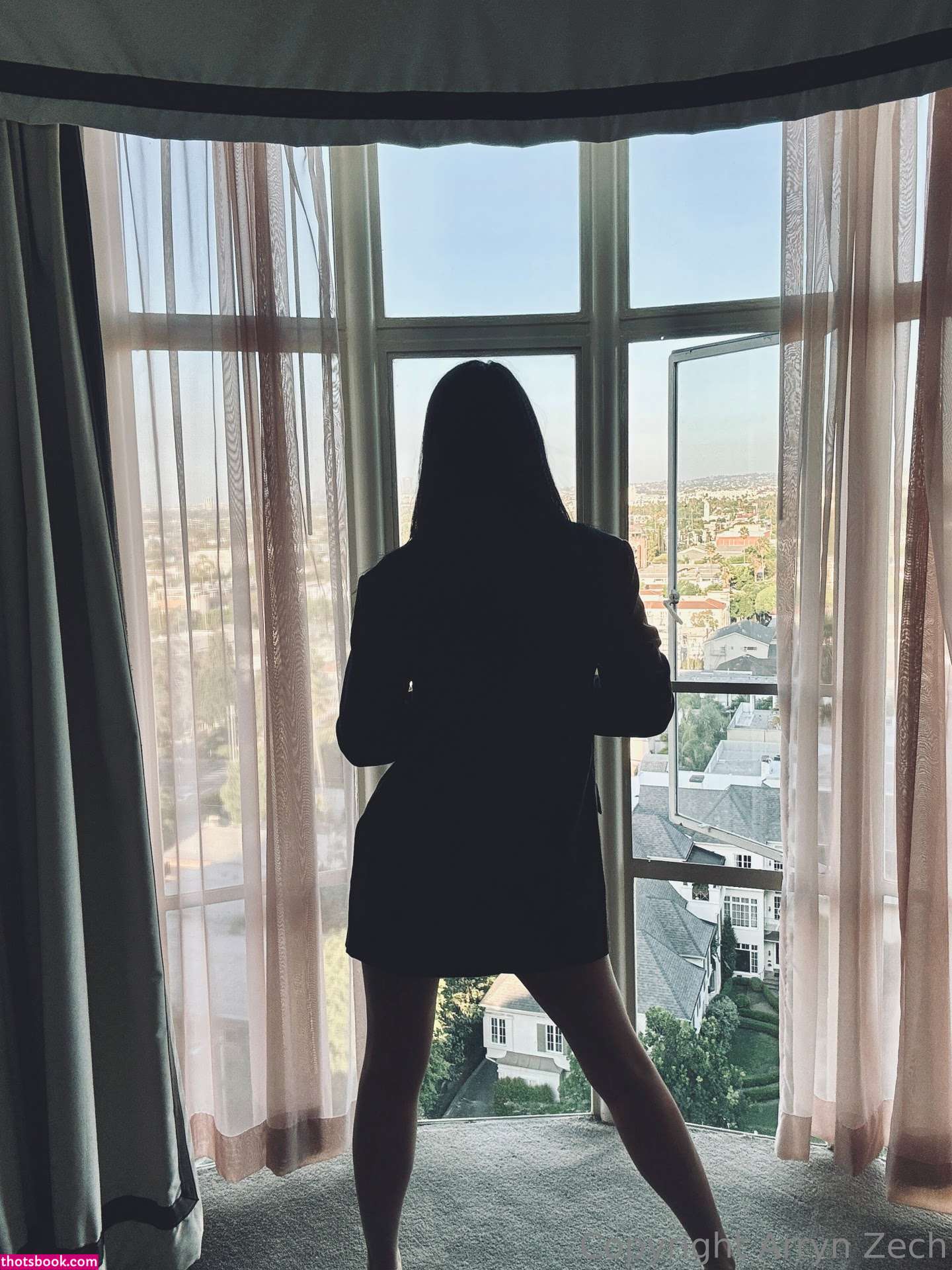 Arryn Zech Photo #605