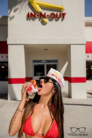 Mia Khalifa Photo #983