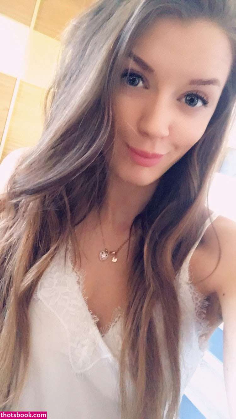 Mirbee Mirella Photo #12