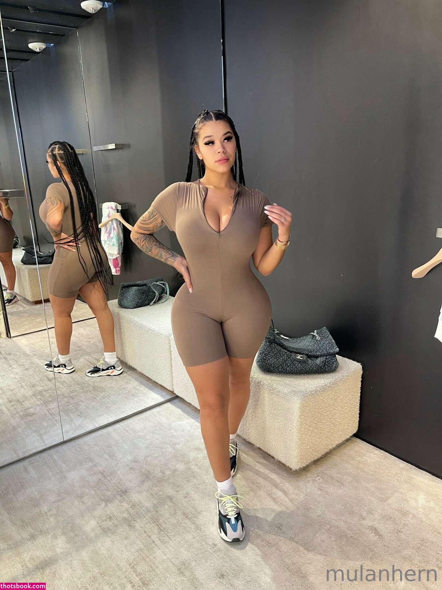 Mulan Hernandez Photo #7