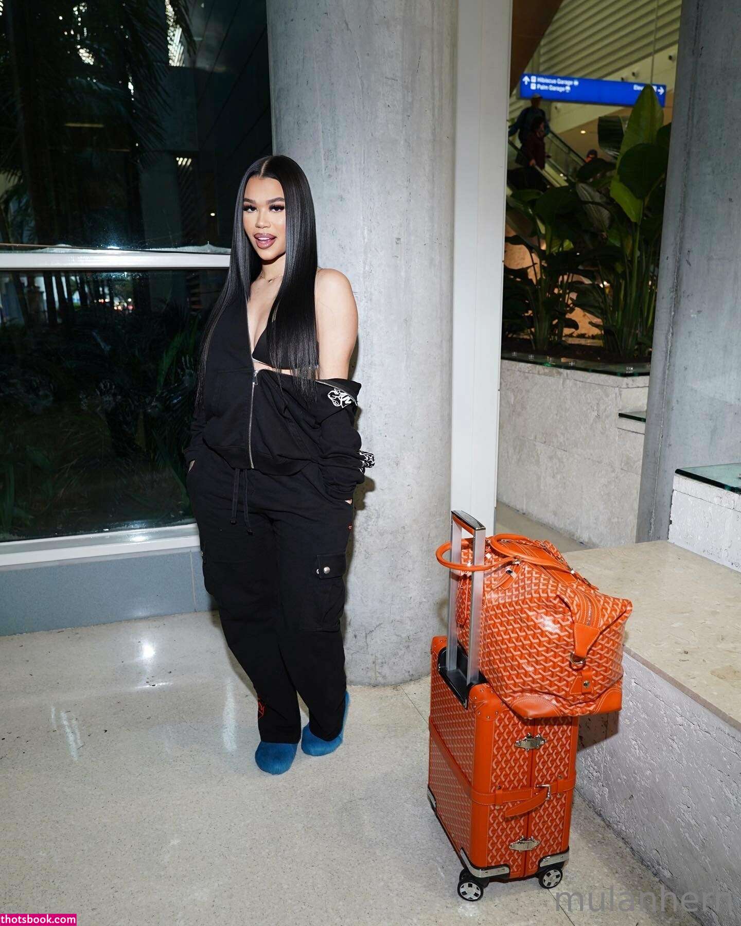 Mulan Hernandez Photo #16