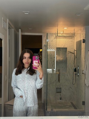 Sophie Mudd Photo #1033