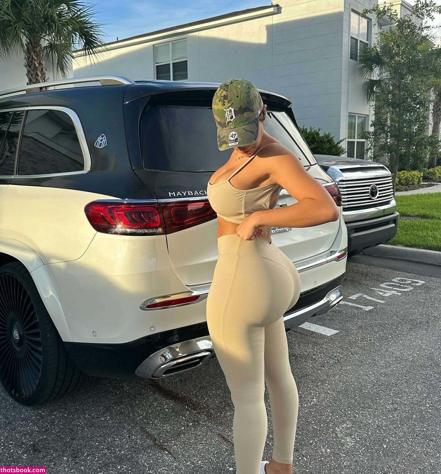 Mulan Hernandez Photo #66