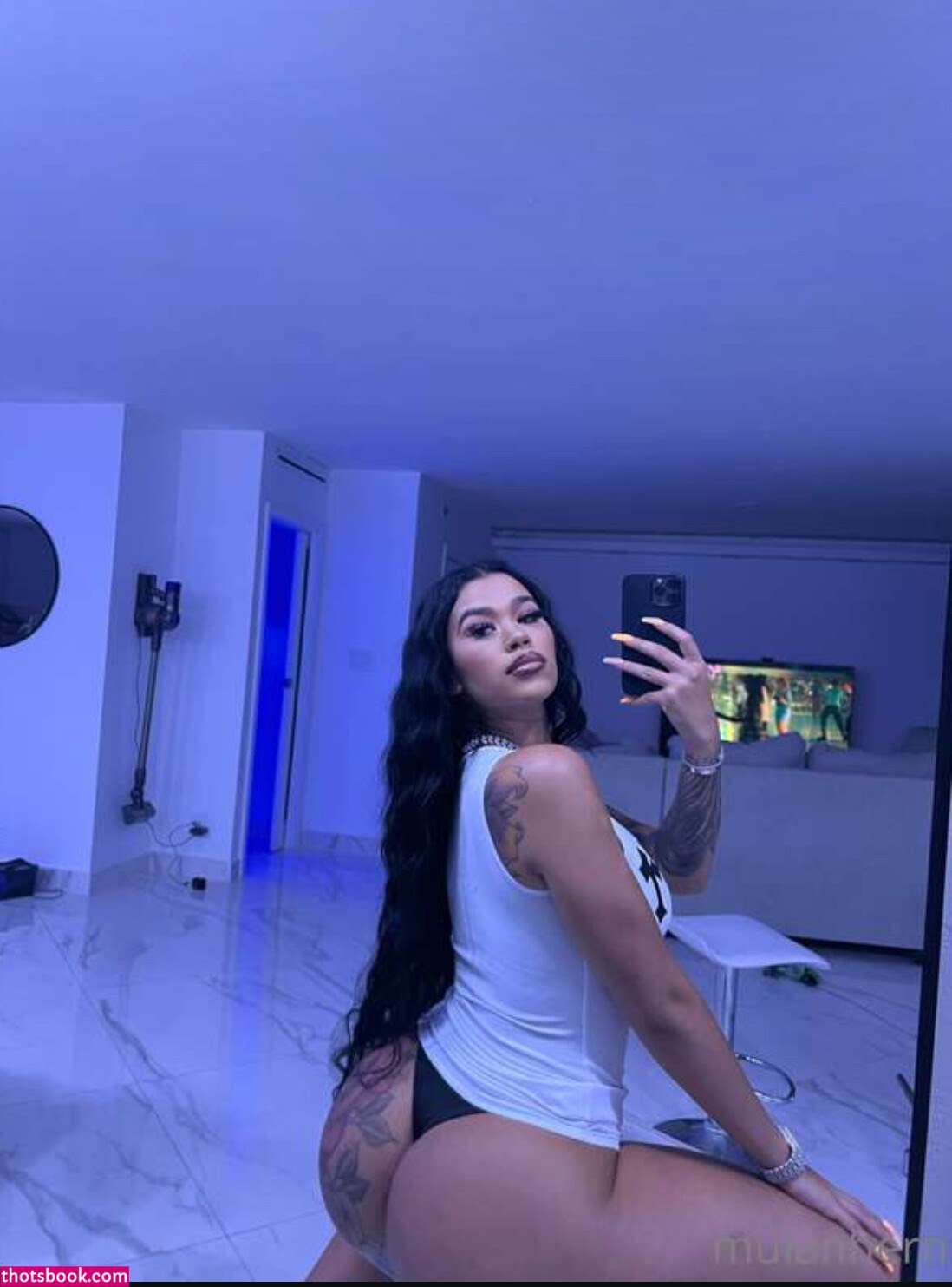 Mulan Hernandez Photo #81