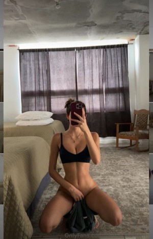 Carolina Samani Photo #445