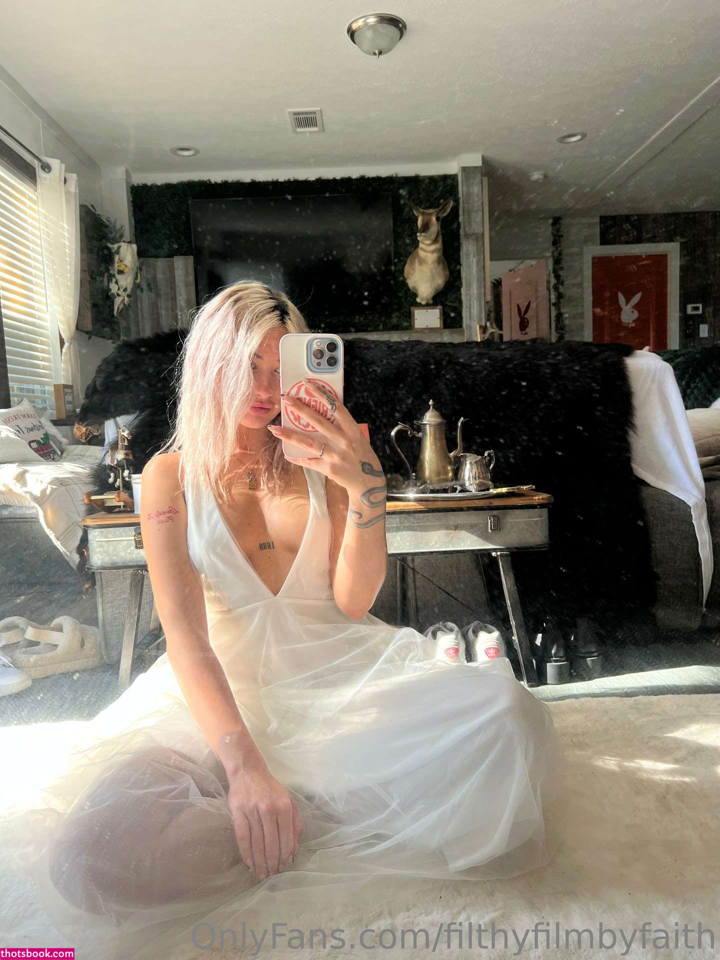 Faith Irving Photo #28