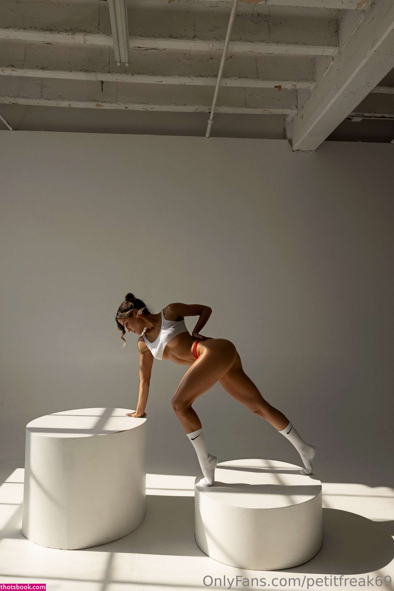 Petitfreak69b Photo #567