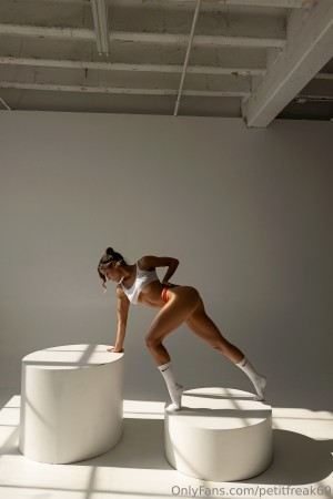 Petitfreak69b Photo #567