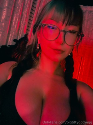 Bigtittygothegg Photo #1237