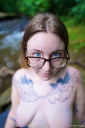 Graciesquirts Photo #18