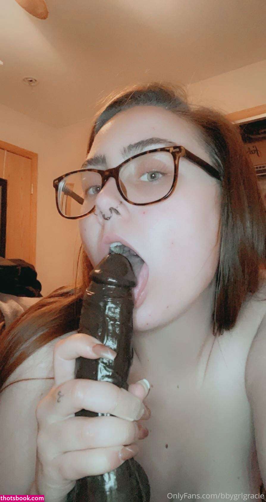 Graciesquirts Photo #51