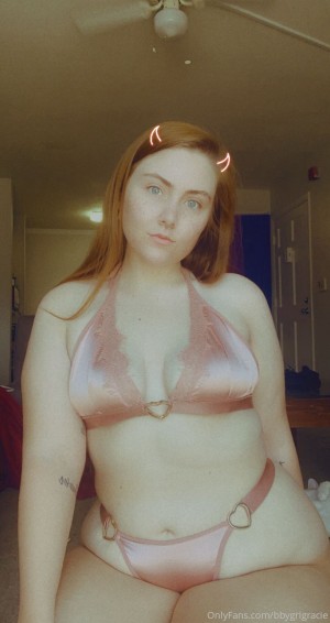 Graciesquirts Photo #65