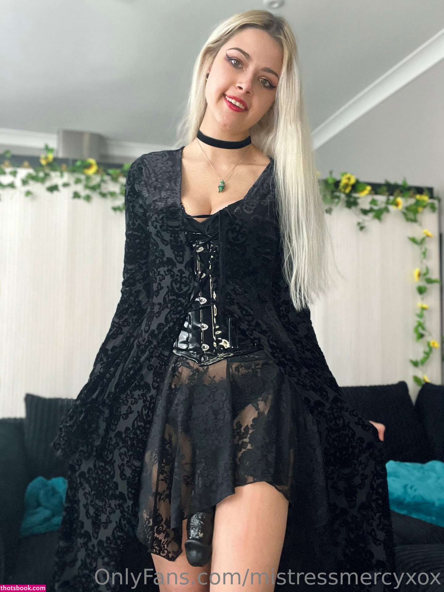 mistressmercyxox Photo #108