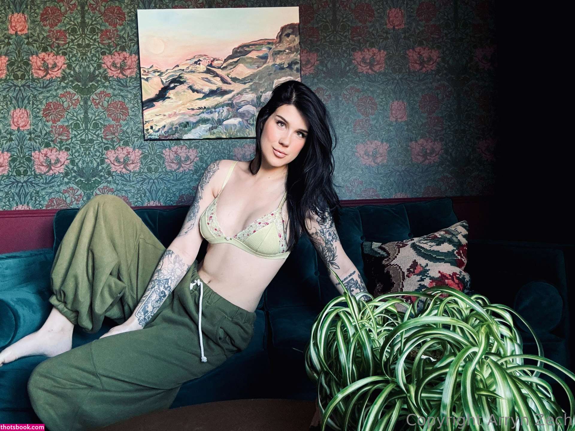 Arryn Zech Photo #541