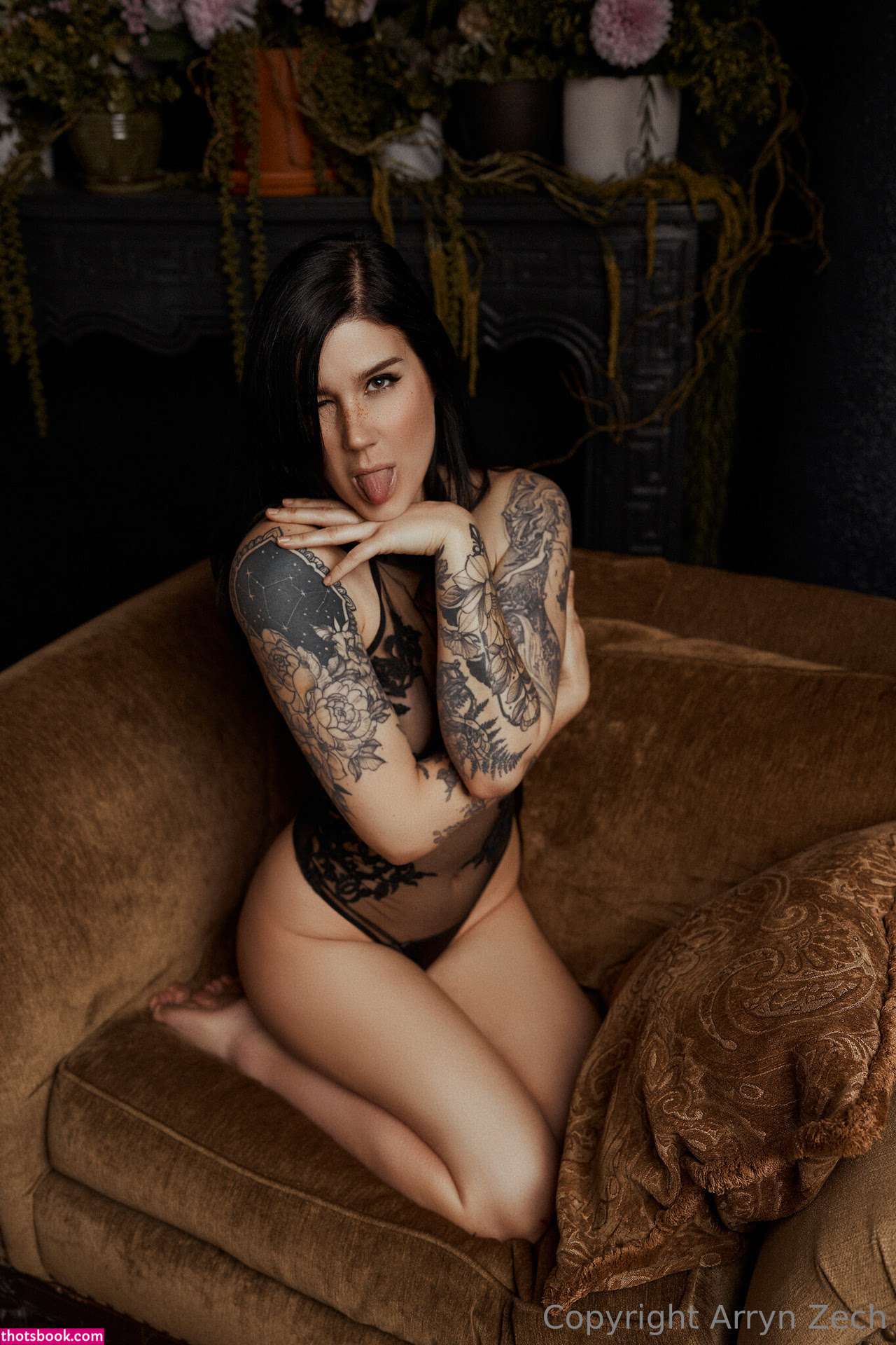 Arryn Zech Photo #569