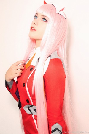 Laura Maya Photo #140