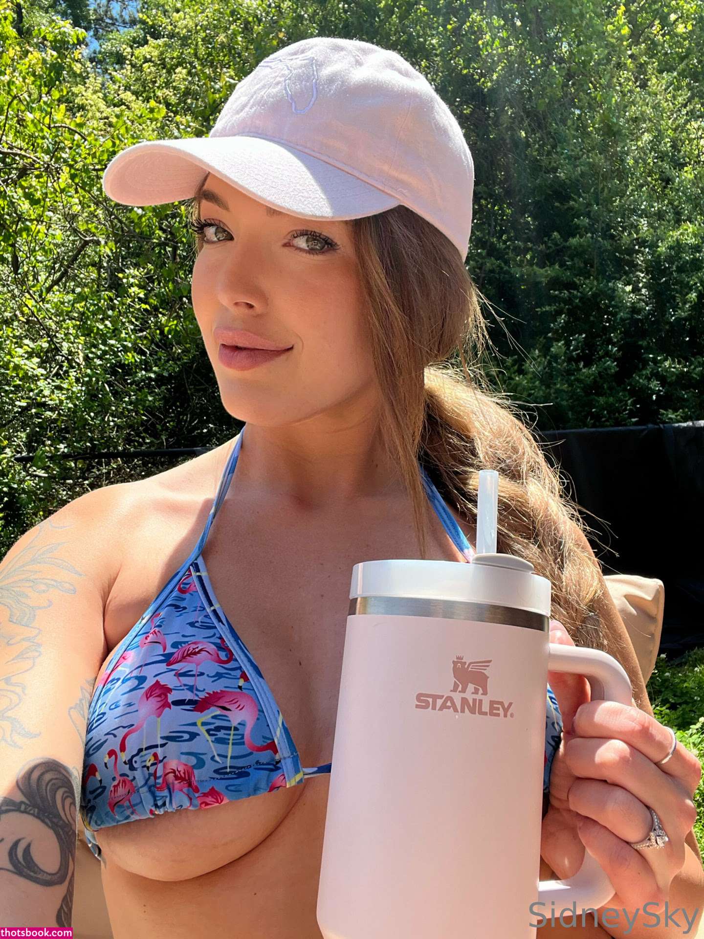 Sidney Sky Photo #38