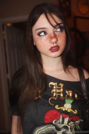 Lilmochidoll Photo #486