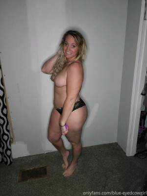 Blue eyedcowgirl Photo #63