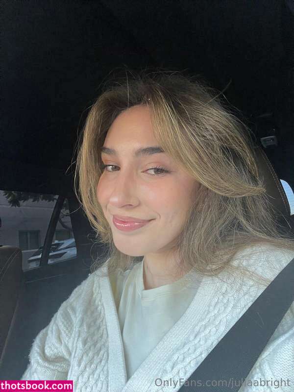 Julia Bright Photo #327