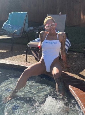 Christie Brimberry Photo #356