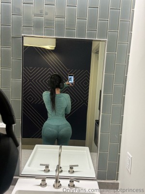 Alienpotprincess Photo #27