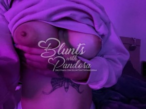 bluntswithpandoraa Photo #6