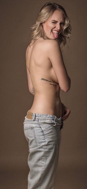 Kim Denise Lang Photo #19