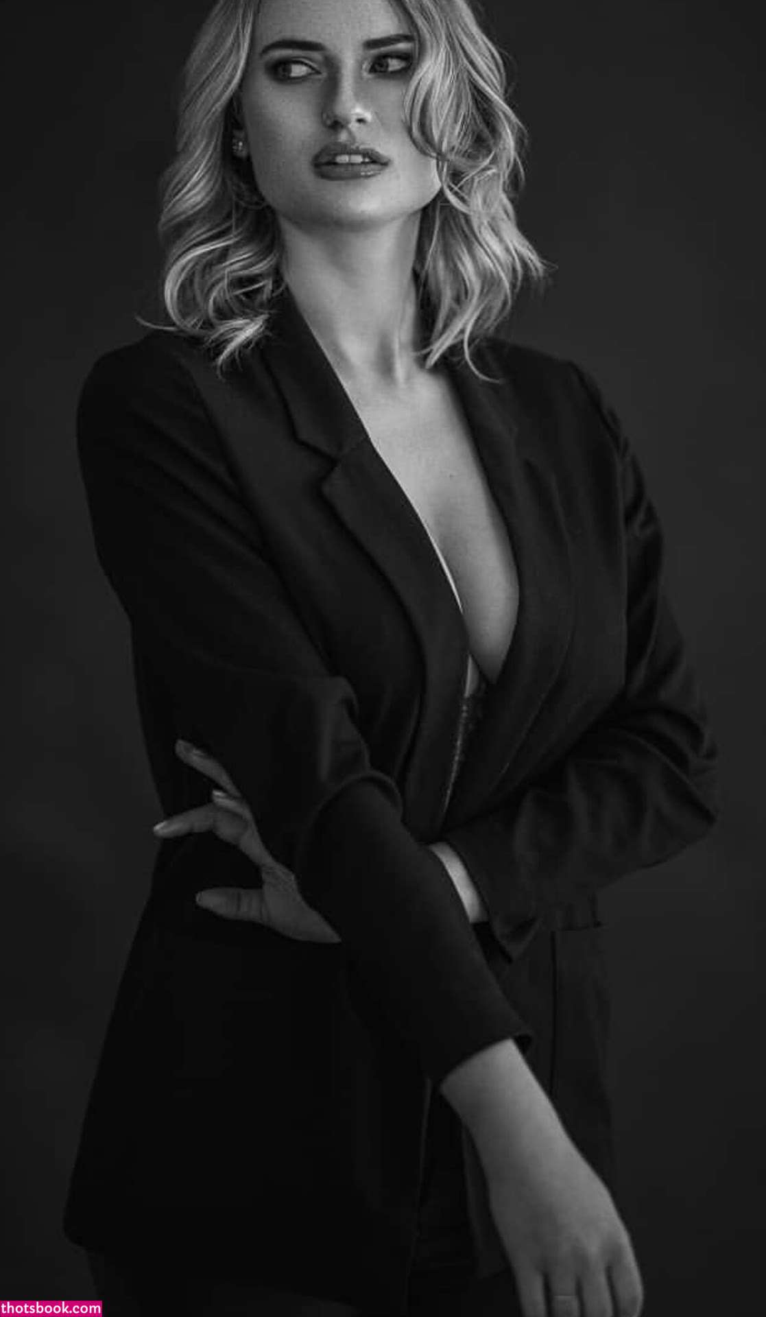 Kim Denise Lang Photo #28