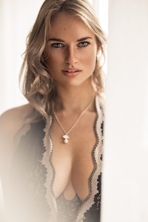 Kim Denise Lang Photo #24