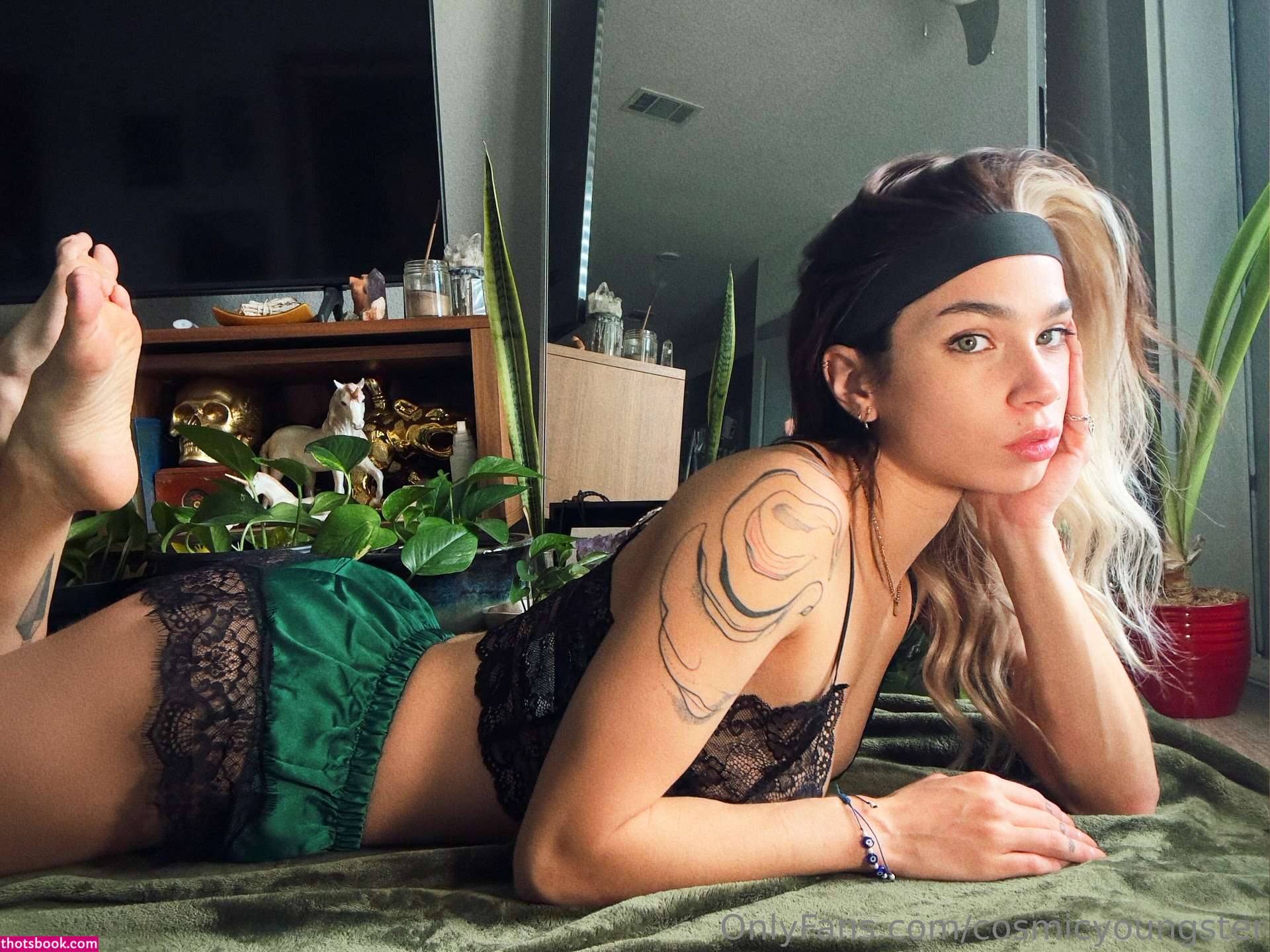 Cosmicyoungster Photo #113