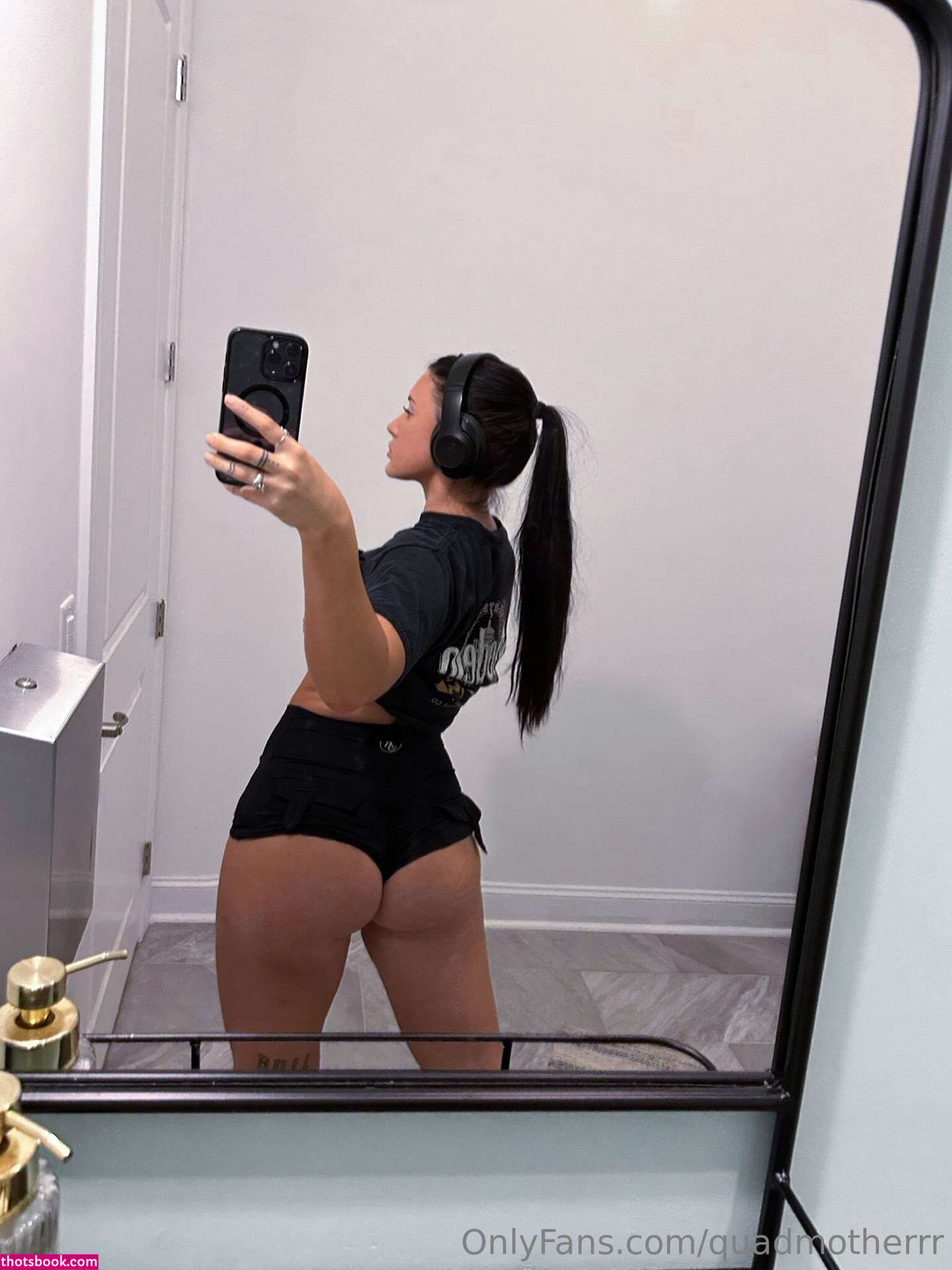 Waddupitsleah Photo #46