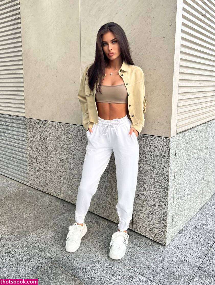 Viktoria Si Photo #40