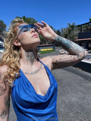 Thefemalebossofficial Photo #329