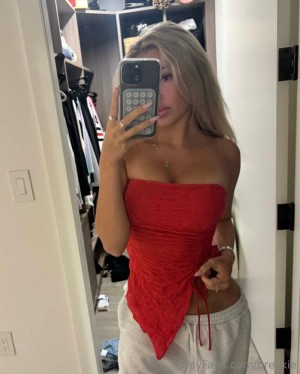 Breckie Hill Photo #462