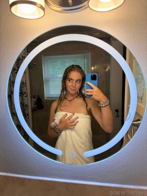 Grace Charis Photo #1375